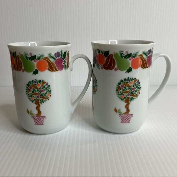 Vintage Georges Briard Mugs Topiary Wreath Set Of 2 Made In Japan RARE - Picture 3 of 10